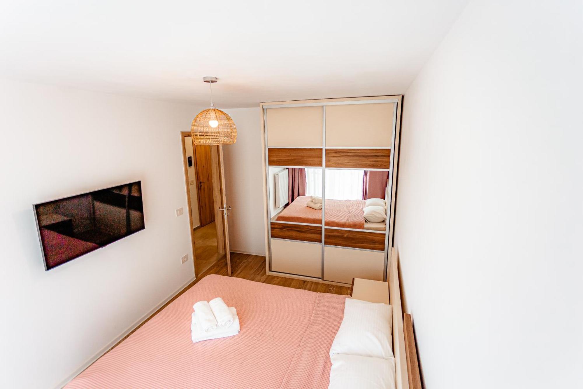 Apart B&V 203 Coresi - Elegant Mountain Retreat Braşov Exterior foto